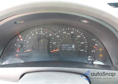 2008 Toyota Camry Xle z USA, uszkodzony, nr VIN 4T1BE46K08U198251